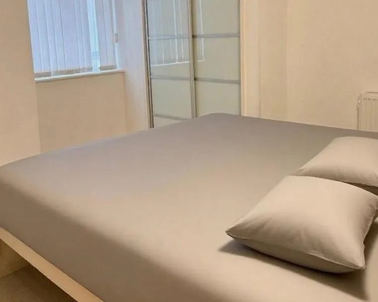 Boutique 4-Bed Luxury Central Apartment Edinburgh