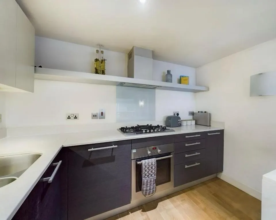Boutique 4-Bed Luxury Central Apartment Edinburgh