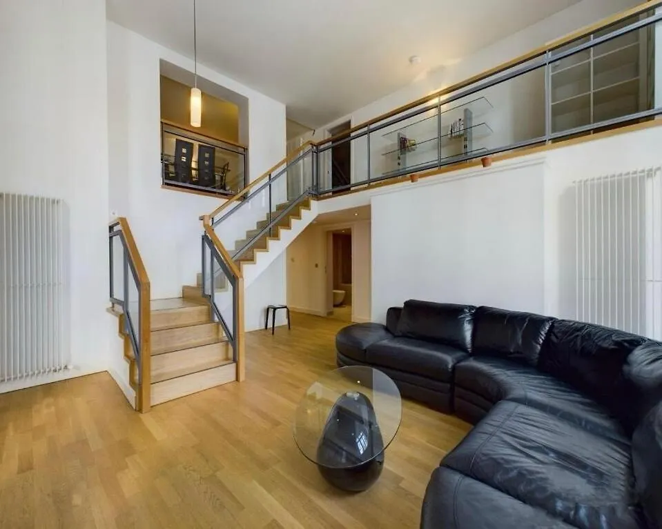 Boutique 4-Bed Luxury Central Apartment Edinburgh